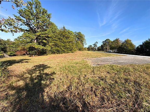 3rd image of Rock Rd