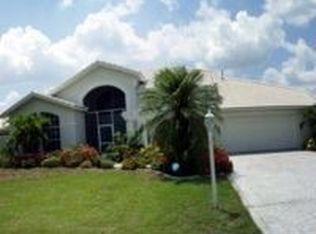 662 Mirror Lakes Ct, Lehigh Acres, FL 33974