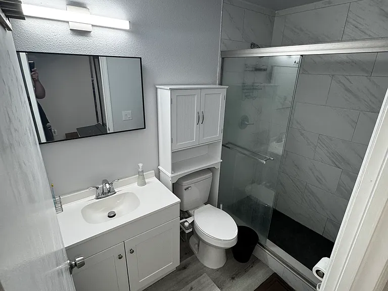 677 Orchid Dr #B — Photo 7