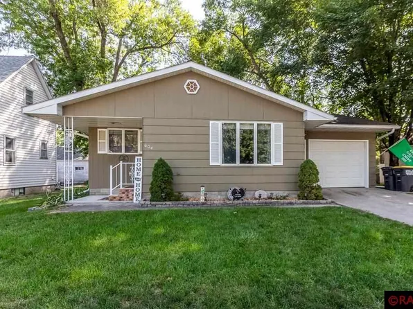 604 S Anna Ave, Lake Crystal, MN 56055