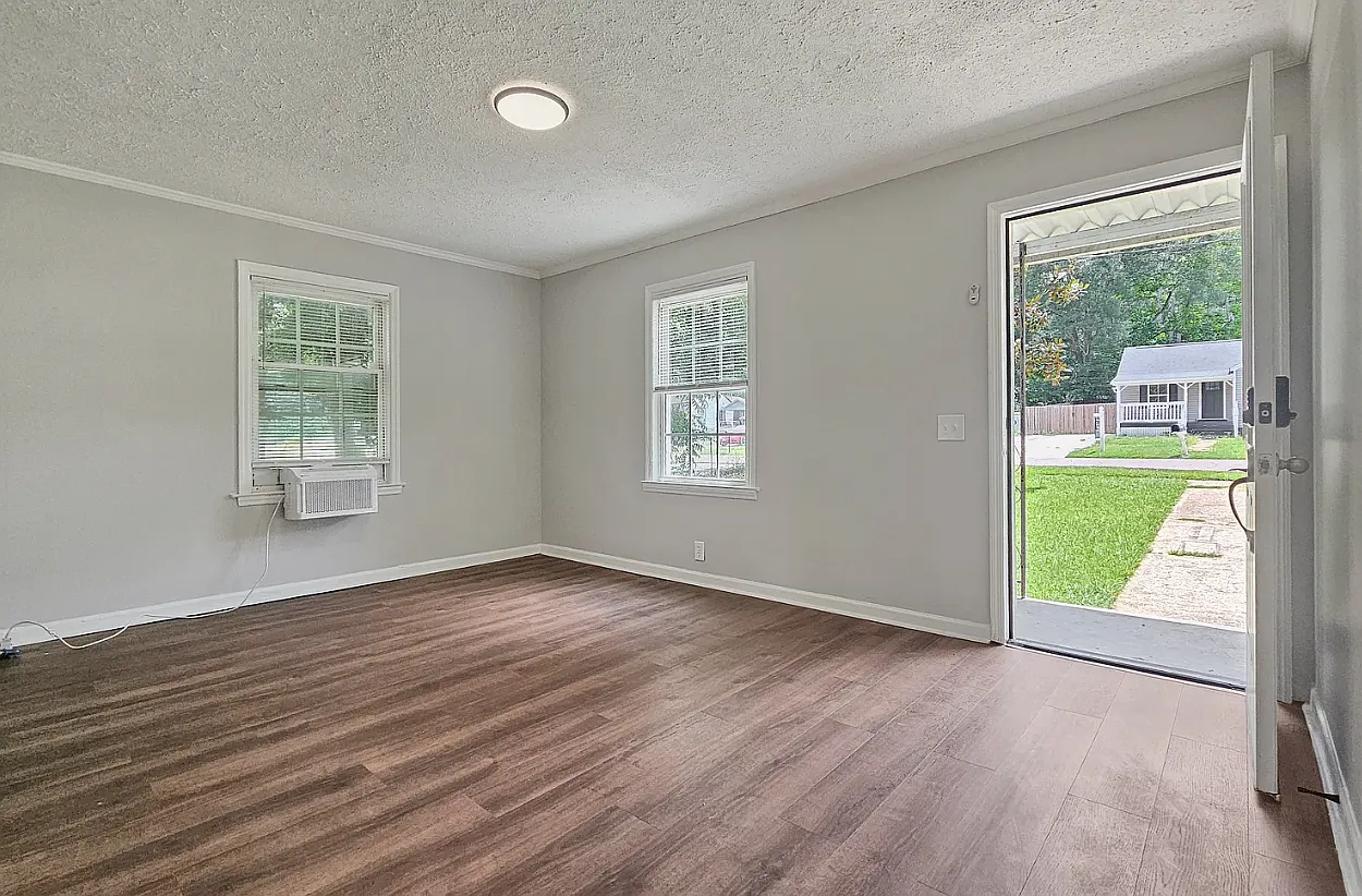 3 bed, 1148 sqft, $1,500 — Photo 4