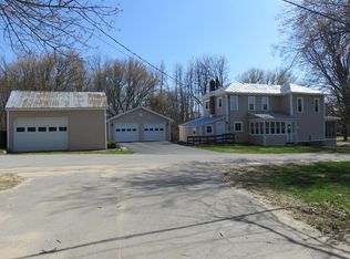 28 High St, Fort Covington, NY 12937