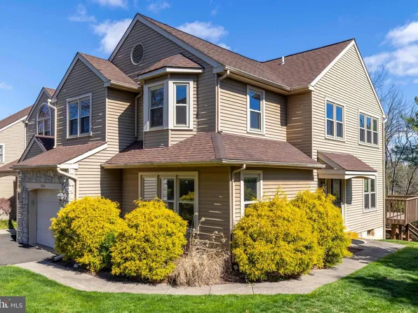 1243 Browning Ct, Lansdale, PA 19446
