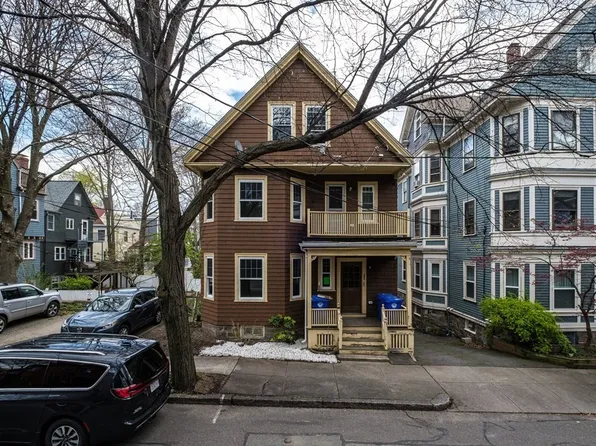 39 Perry St, Brookline, MA