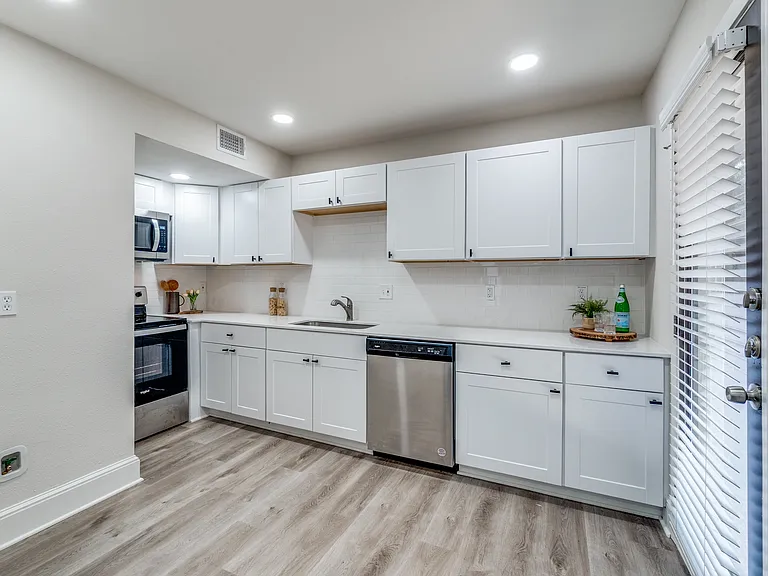 10211 Regal Oaks Dr #120 — Photo 19