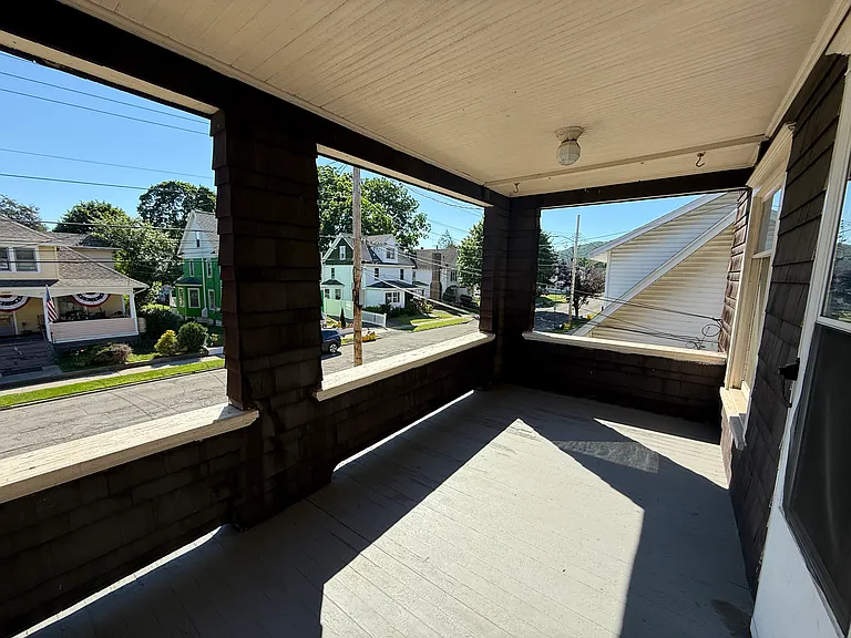308 Roosevelt Ave #2S — Photo 8