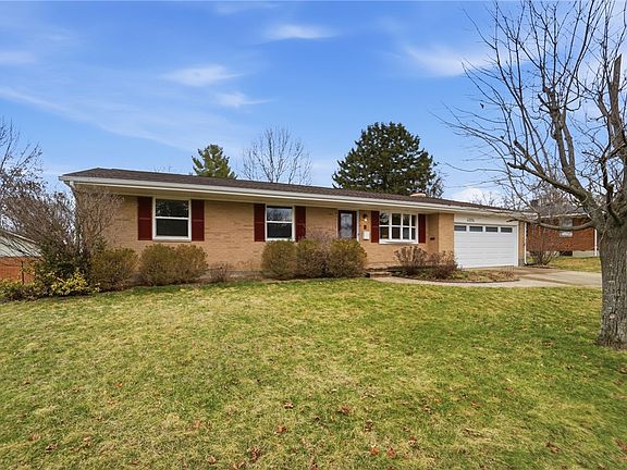 3rd image of 4324 Clarendon Dr