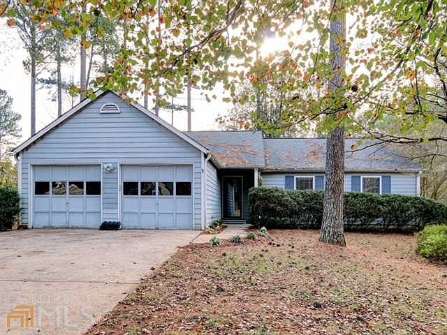 1st image of 128 River Oaks Dr