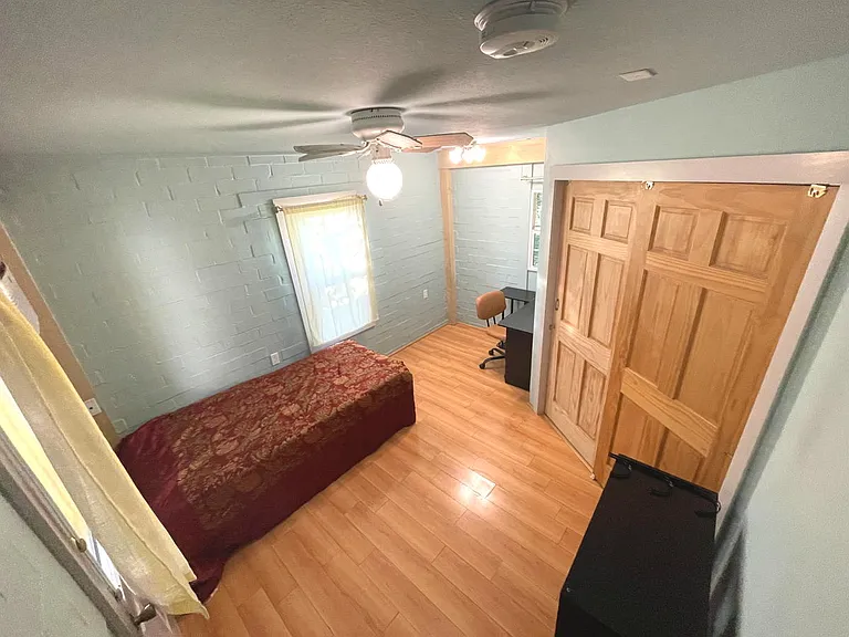 2605 Oaklawn Ave — Photo 4