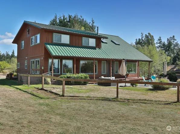 4654 Upper Harbor Drive, Freeland, WA 98249