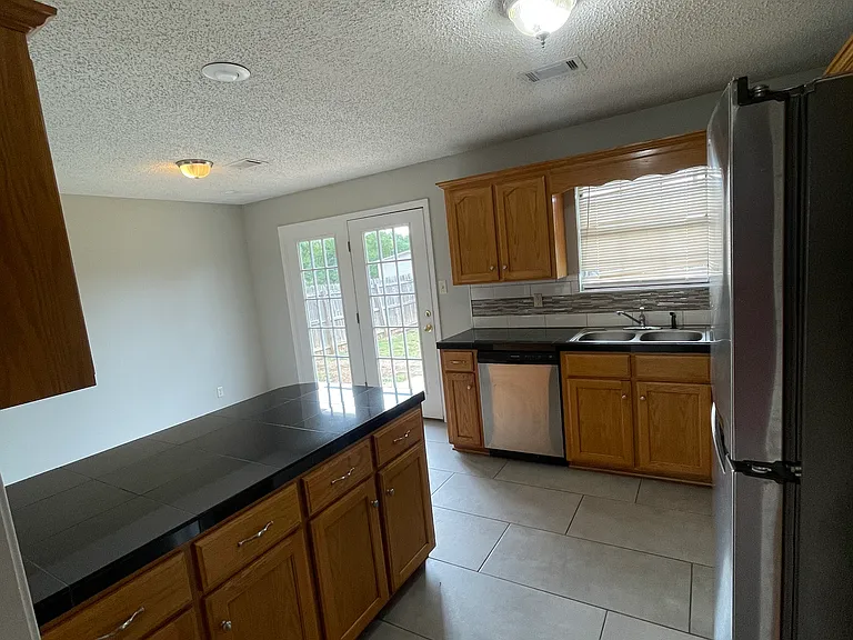22-01 Blair Rd — Photo 9