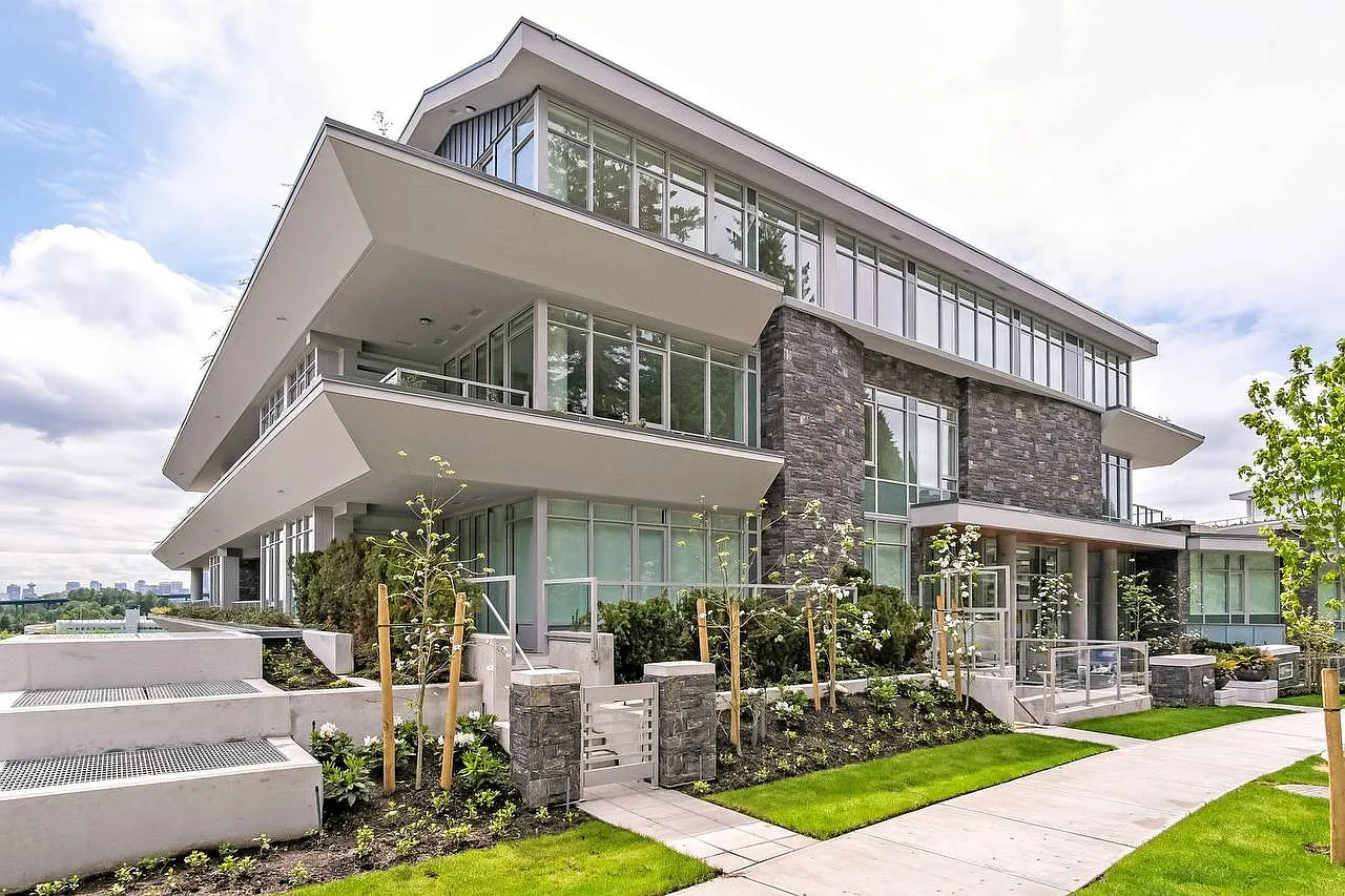 866 Arthur Erickson Pl #202 photo 1