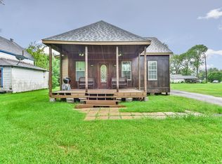 117 N Carroll St, La Porte, TX 77571