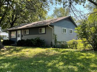 120 Ben Nevis Rd, Saint Louis, MO 63137