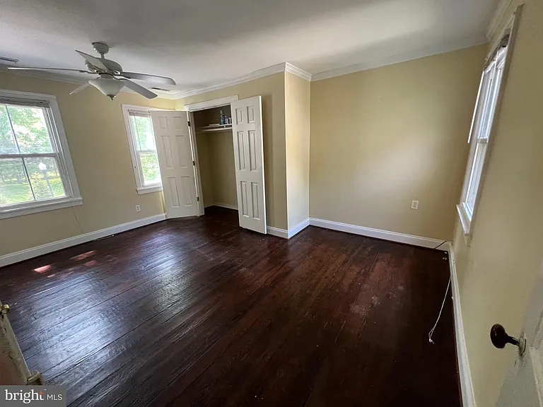 206 N Mill St — Photo 10