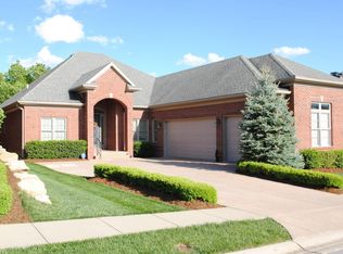 327 Barcelona Dr, Louisville, KY 40245