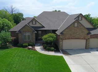 909 E Waterview Dr, Andover, KS 67002