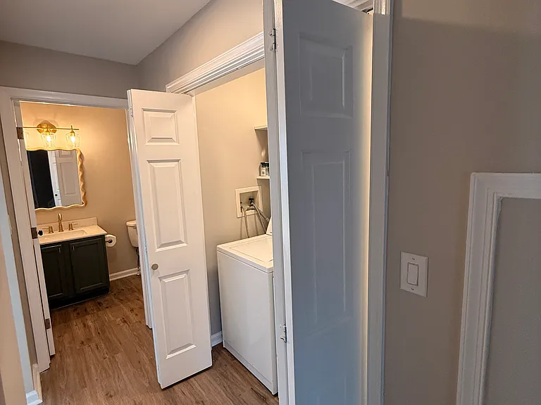 327 W Trinity Ave — Photo 11