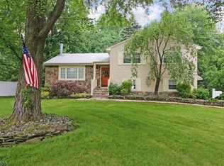 486 Cedar Hill Ave, Wyckoff, NJ 07481