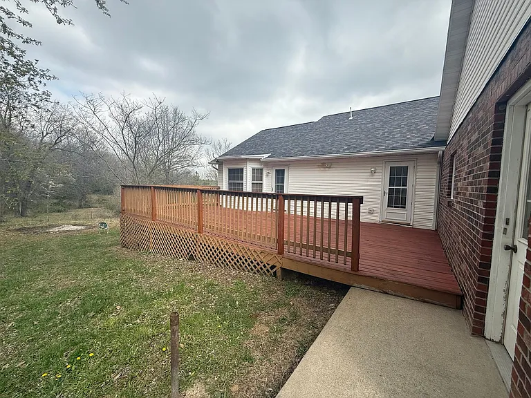 58267 Corticelli Rd — Photo 32