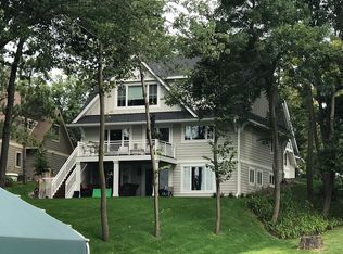 2415 Bantas Point Ln, Wayzata, MN 55391