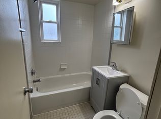 718 Brandywine St SE APT 304, Washington, DC 20032
