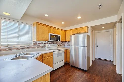 414 N Drew St Photo 1