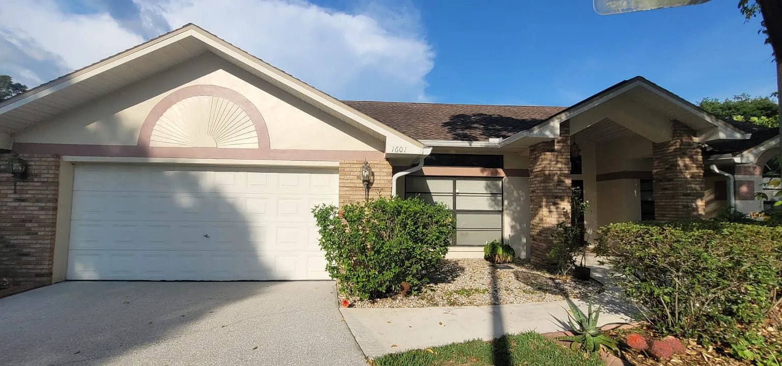 4 bed, 2.5 bath, 2787 sqft, $3,500 — Photo 1