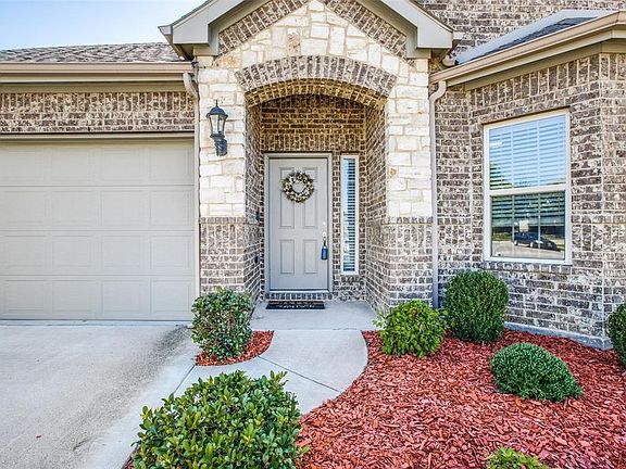 3rd image of 8038 Mountain Knoll Ct