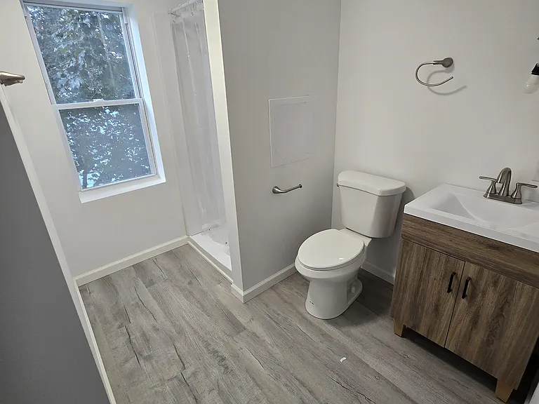 8 E Main St #1 — Photo 8