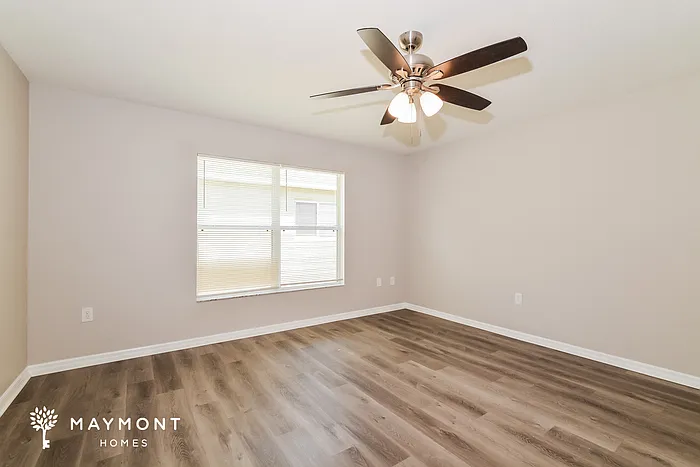 4652 Caverns Dr — Photo 12