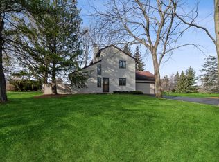 14N130 Coombs Rd, Elgin, IL 60124