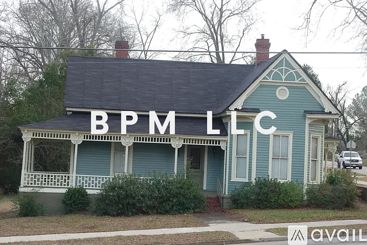 609 Vernon St #B — Photo 1