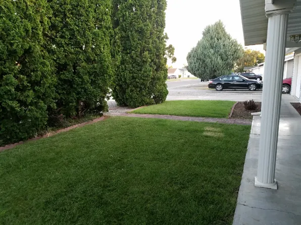 17 S McKinley St, Kennewick, WA 99336