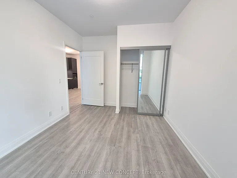 65 Broadway Ave S #209 — Photo 7