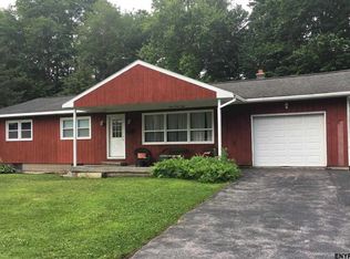 338 Madison Ave E, Rensselaer, NY 12144