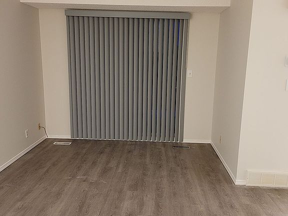 5th image of 120 Sabrina Way SW