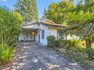 942 N Locust St, Canby, OR 97013