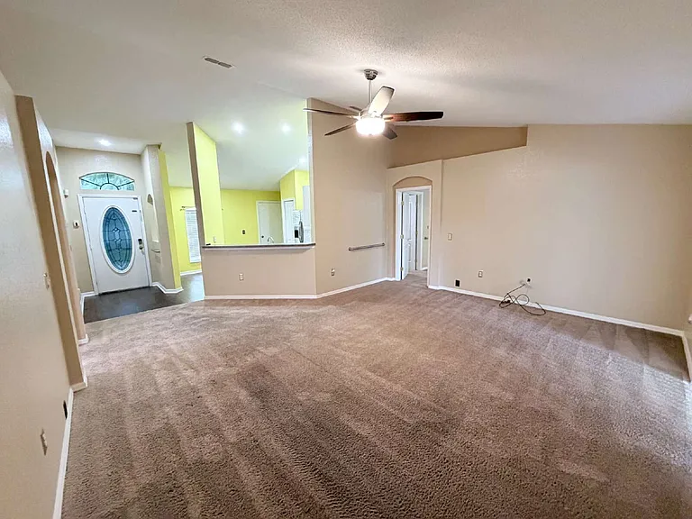 5967 Hillside Heights Dr — Photo 4