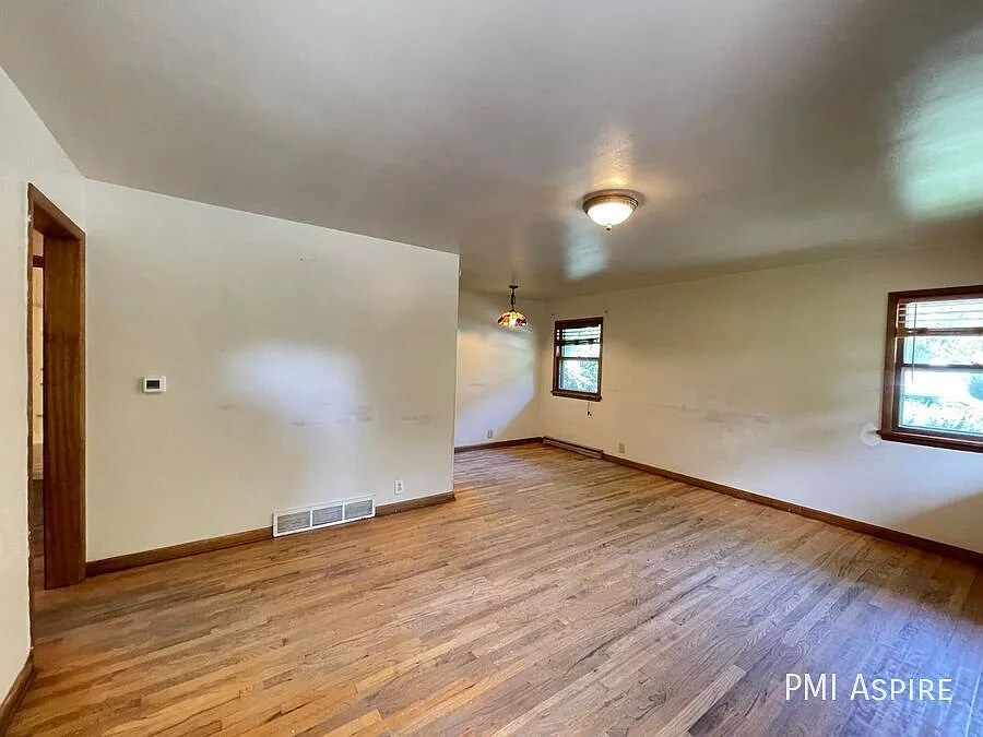 Charming 2-Bed Duplex in Longmont — Photo 2