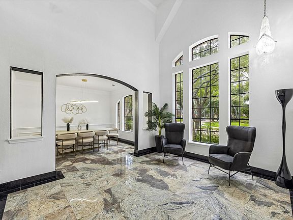 5th image of 39 Oakmere Pl