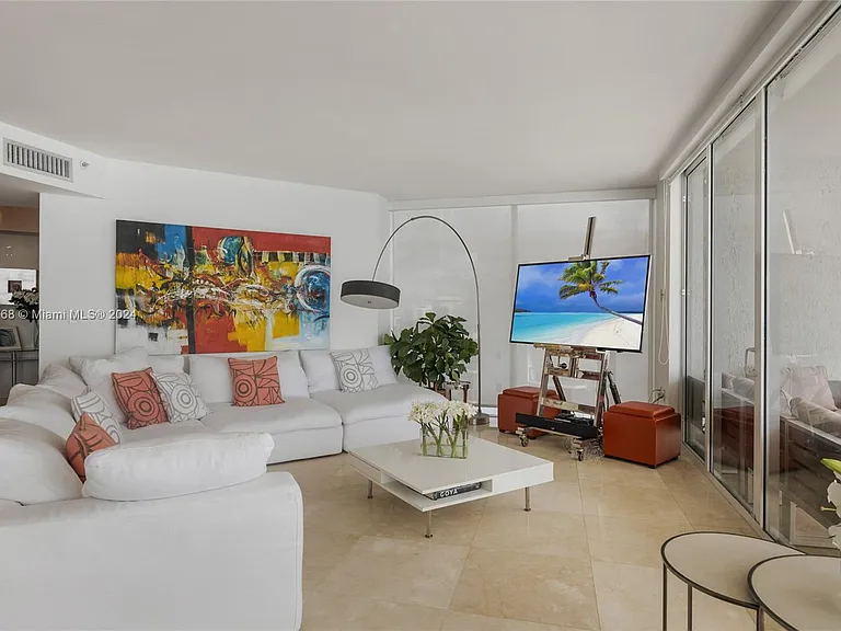 18671 Collins Ave #2702 — Photo 5
