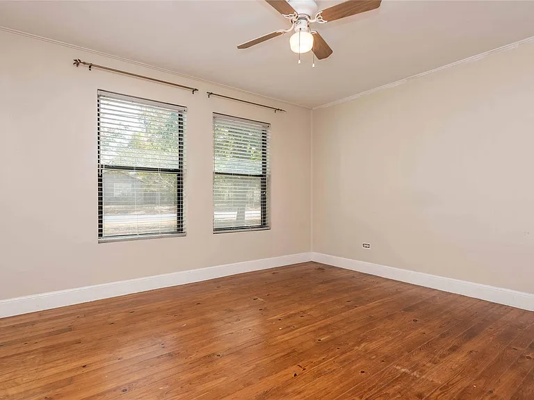 406 Lexington Rd #1 — Photo 15