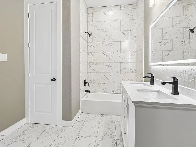 10711 Cromwell Dr — Photo 37