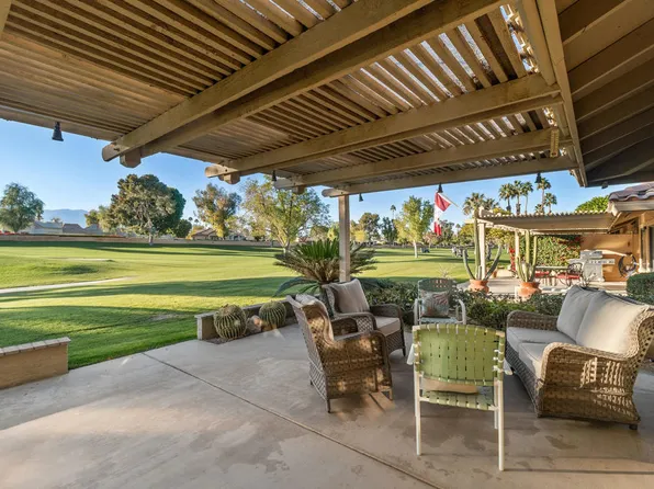 41525 Woodhaven Dr W, Palm Desert, CA 92211