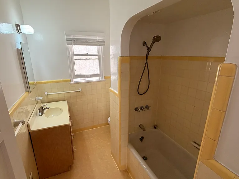 923 Ocean Ave #2 — Photo 12