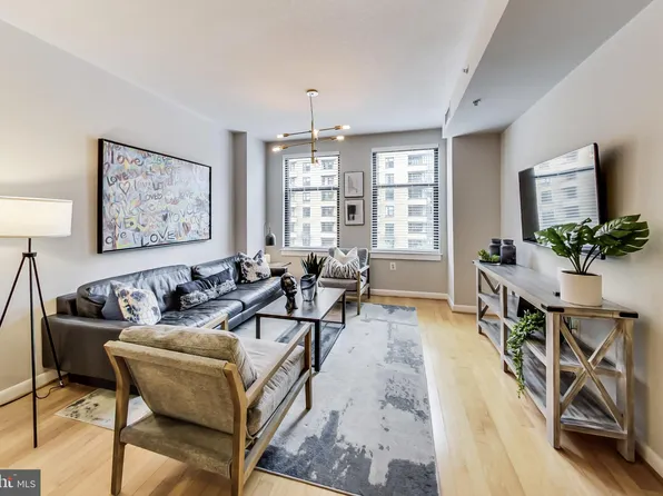 400 Massachusetts Ave NW APT 417, Washington, DC 20001