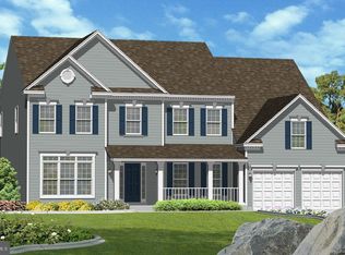 8 Derry Ln, Coatesville, PA 19320