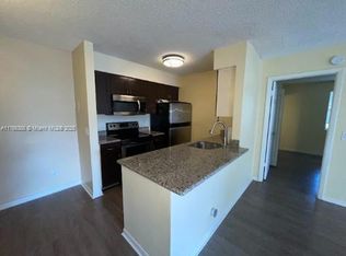 10428 NW 8th St #204, Pembroke Pines, FL 33026