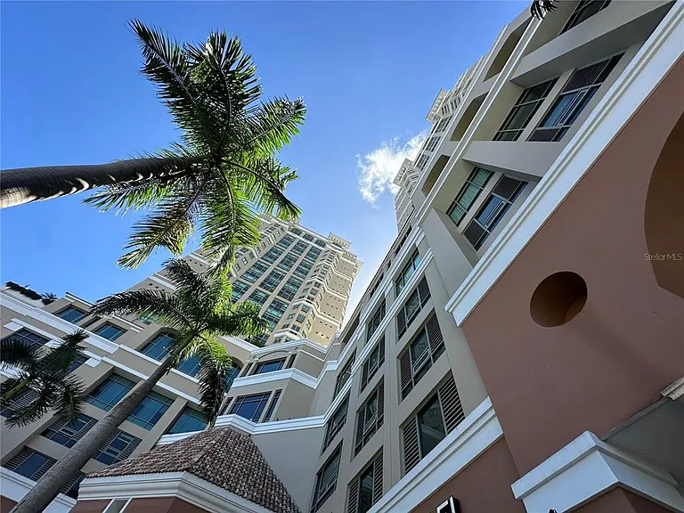 103 Avenida De Diego — Photo 8